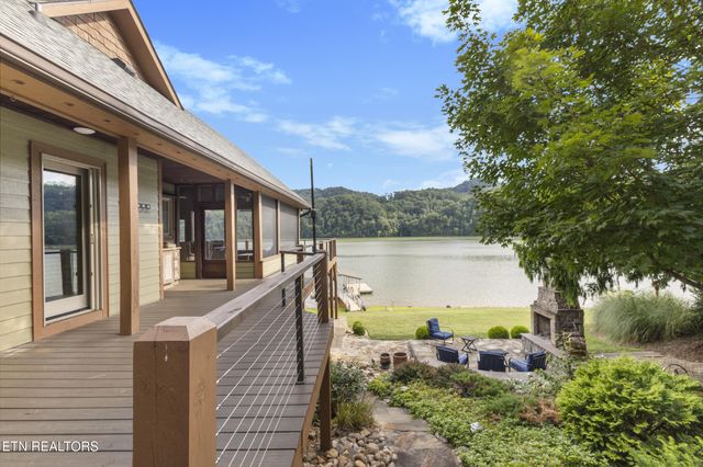 743 Jim Town Rd, Mooresburg, TN 37811