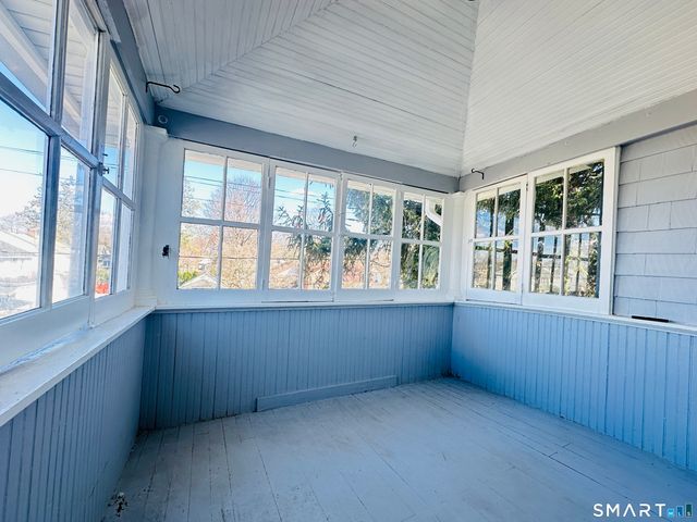 133 Quaker Lane South 3, West Hartford, CT 06119