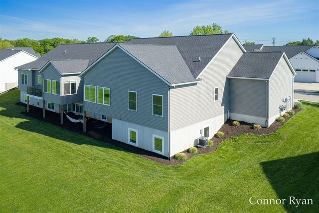 3758 Jason Ridge Lane, Grand Rapids, MI 49534