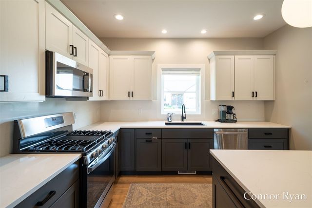 3758 Jason Ridge Lane, Grand Rapids, MI 49534