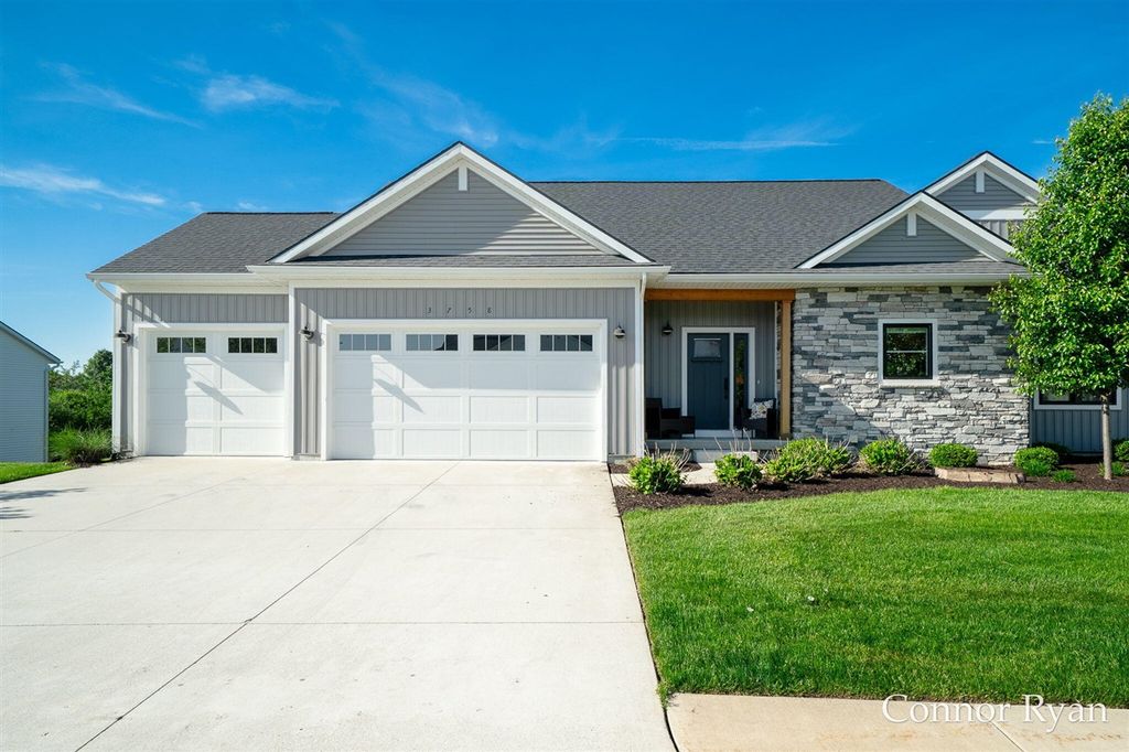 3758 Jason Ridge Lane, Grand Rapids, MI 49534