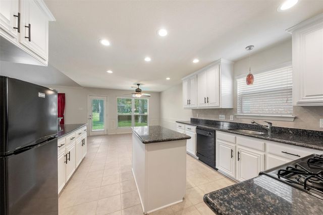8502 Hunters Village Drive, Humble, TX 77346