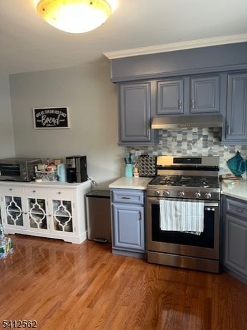 114 Wildflower Ln, Hillsborough Twp., NJ 08844