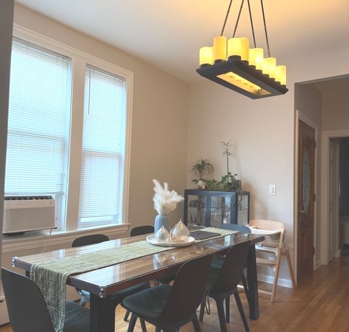 3039 W Wilson Avenue 2, Chicago, IL 60625