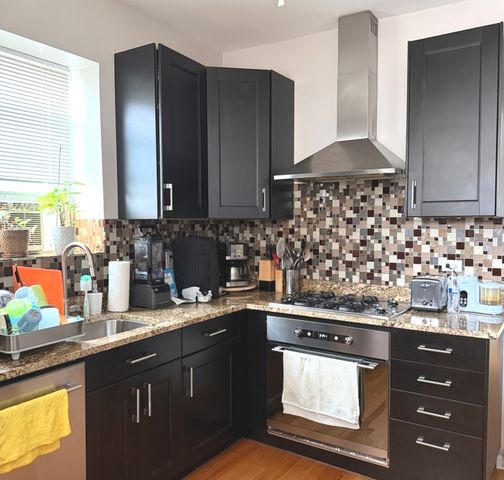 3039 W Wilson Avenue 2, Chicago, IL 60625