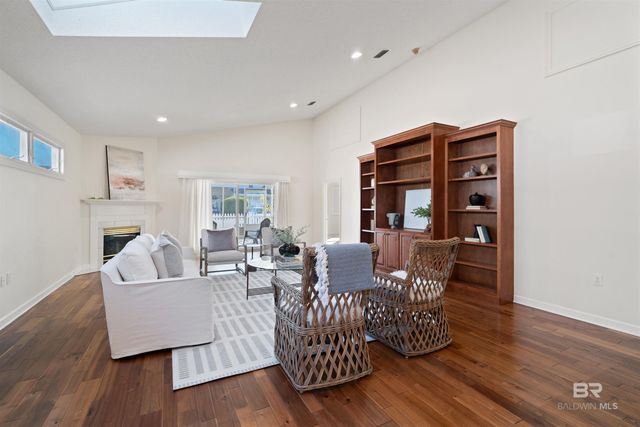 952 Edwards Avenue, Fairhope, AL 36532