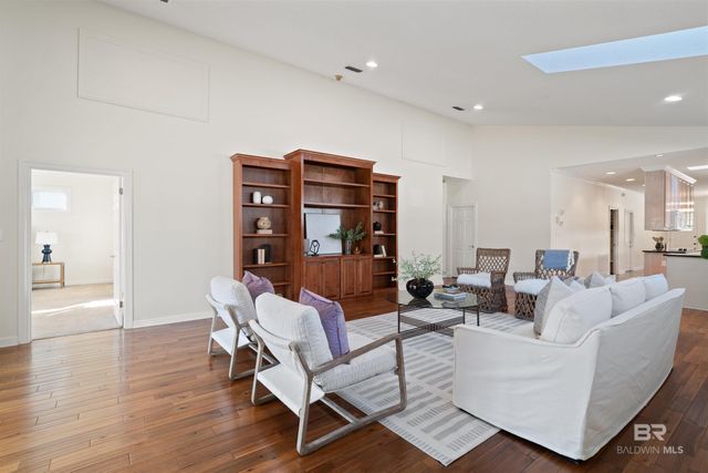 952 Edwards Avenue, Fairhope, AL 36532