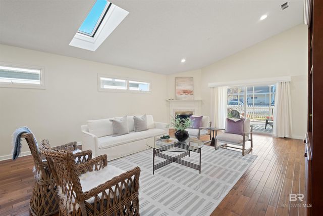 952 Edwards Avenue, Fairhope, AL 36532