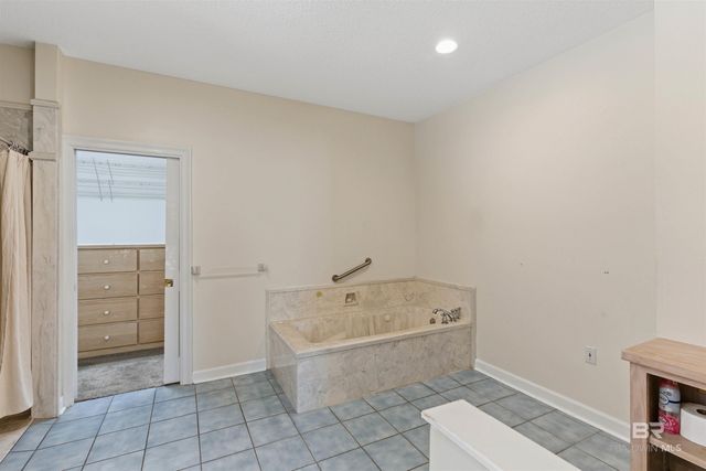 952 Edwards Avenue, Fairhope, AL 36532