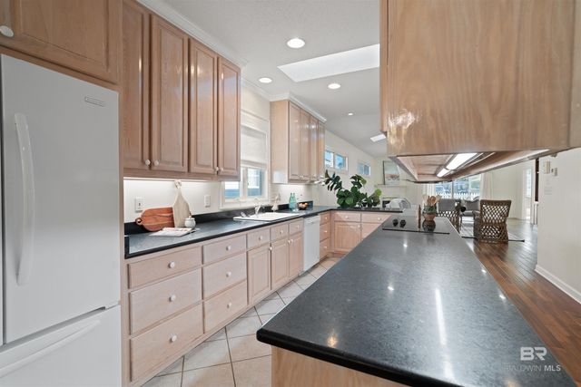 952 Edwards Avenue, Fairhope, AL 36532