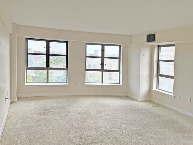 931 Massachusetts Ave. 801, Cambridge, MA 02139