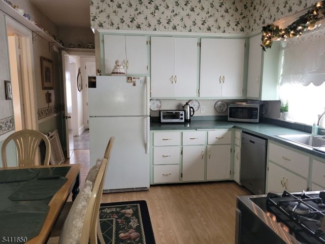 449 Central Ave, Rahway City, NJ 07065