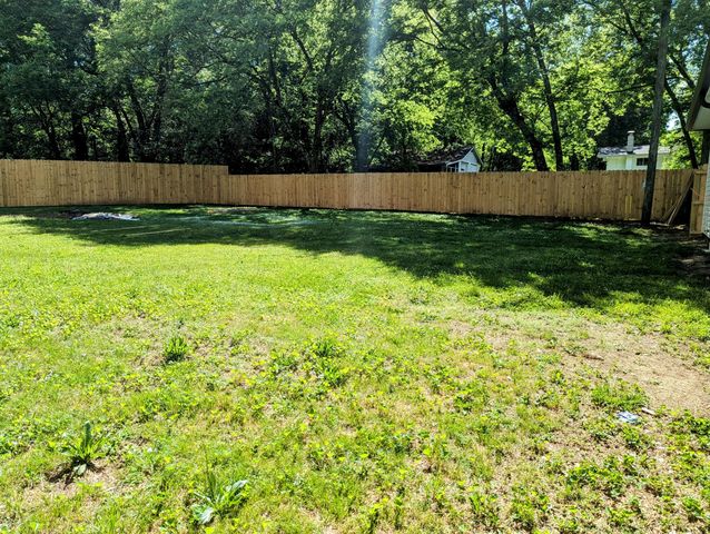 715 W James Avenue, Rossville, GA 30741