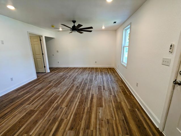 715 W James Avenue, Rossville, GA 30741