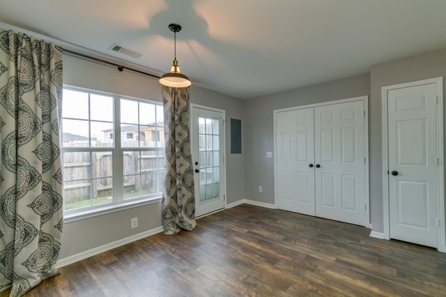 7404 Rice Ct, Fairview, TN 37062