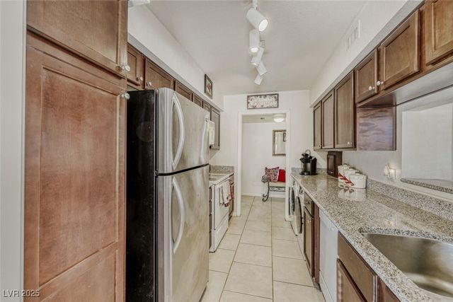 2807 Geary Place 2501, Las Vegas, NV 89109