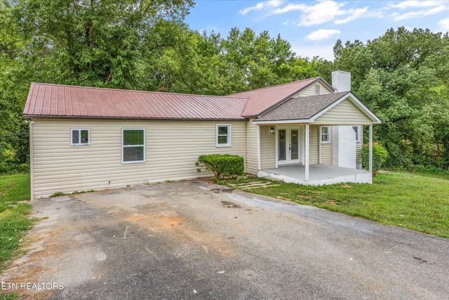 2506 Mine Rd, Mascot, TN 37806
