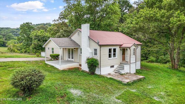 2506 Mine Rd, Mascot, TN 37806