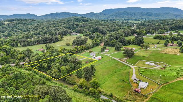 2506 Mine Rd, Mascot, TN 37806