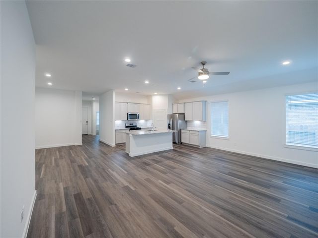 387 Westlake Terrace Drive, Conroe, TX 77304