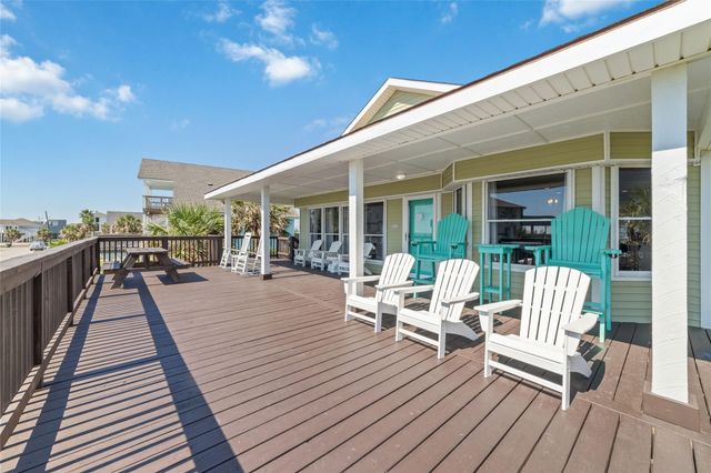 18506 E De Vaca, Galveston, TX 77554