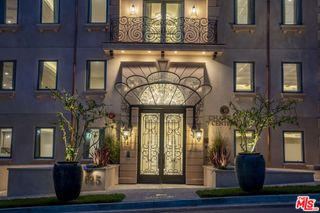 1825 Pandora Avenue PH 404, Los Angeles, CA 90025