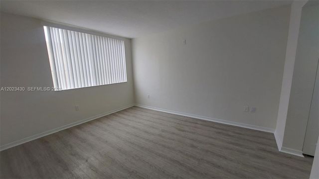 2642 Collins Ave 408, Miami Beach, FL 33140
