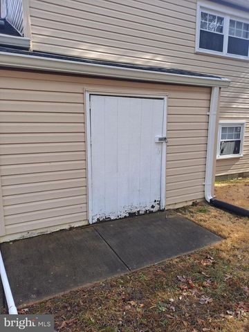 1208 BANNISTER CIR, Waldorf, MD 20602