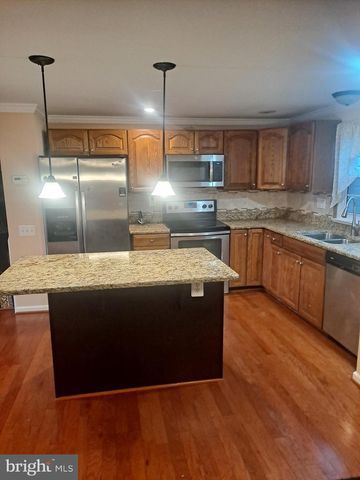 1208 BANNISTER CIR, Waldorf, MD 20602