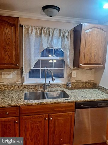 1208 BANNISTER CIR, Waldorf, MD 20602