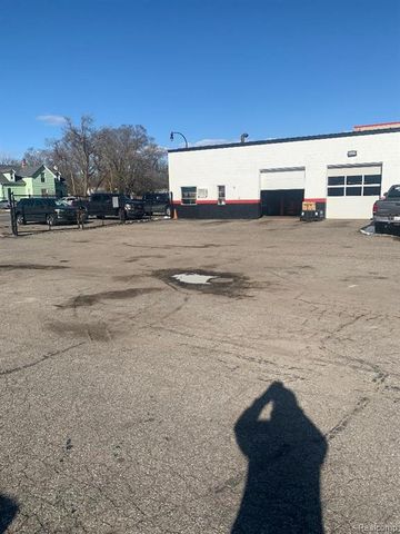 36125 Ford Road, Westland, MI 48185