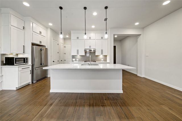 17769 Shumard Oak Drive, Dallas, TX 75252