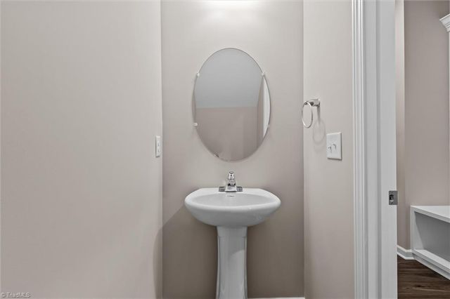 6067 Frye Bridge Road, Clemmons, NC 27012