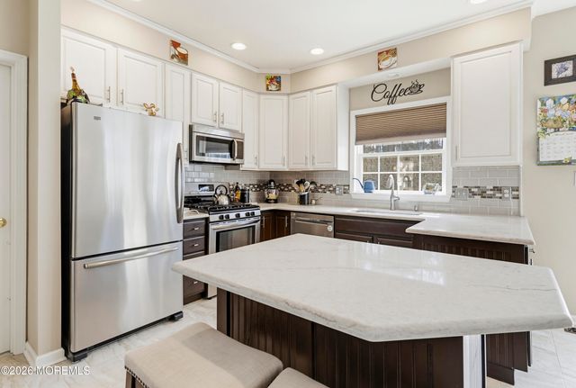 167 Amsterdam Avenue, Bayville, NJ 08721