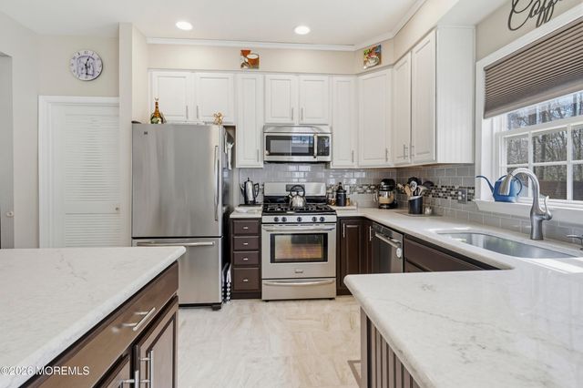 167 Amsterdam Avenue, Bayville, NJ 08721