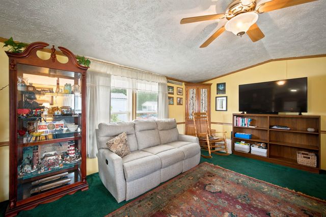 37 Circle Drive, Belmont, NH 03220
