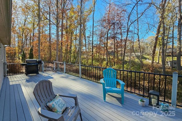 101 Green Way Avenue, Cherryville, NC 28021