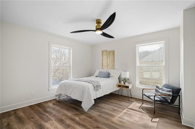 1339 S Hocker Avenue, Independence, MO 64055