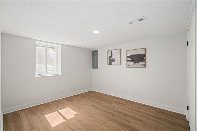 1339 S Hocker Avenue, Independence, MO 64055