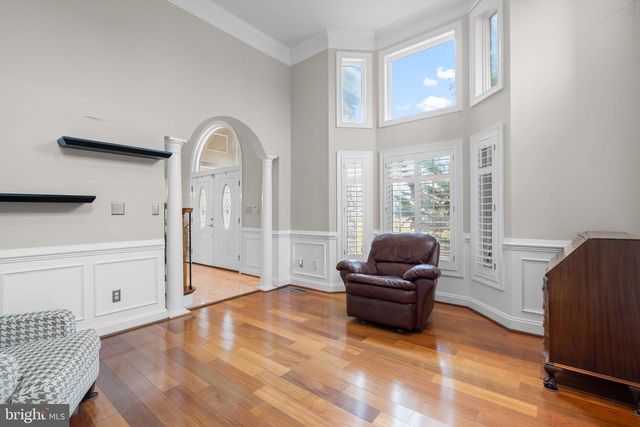 16503 LONEOAK PL, Hamilton, VA 20158