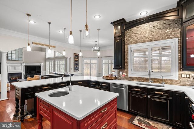 16503 LONEOAK PL, Hamilton, VA 20158