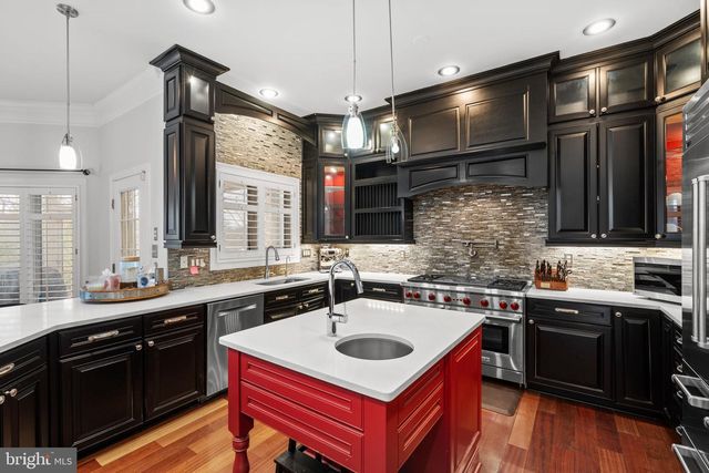 16503 LONEOAK PL, Hamilton, VA 20158