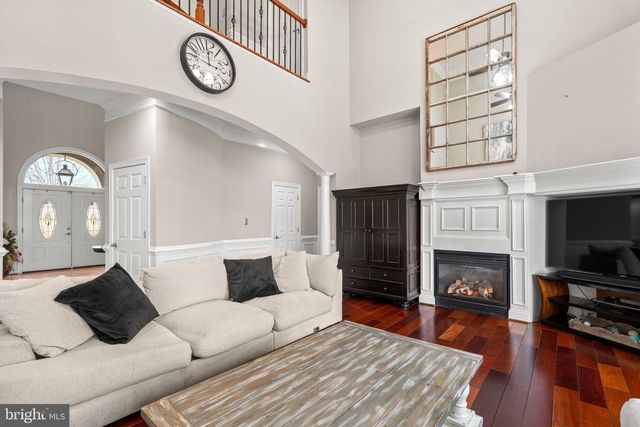 16503 LONEOAK PL, Hamilton, VA 20158