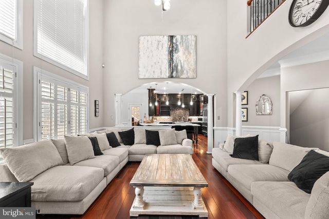 16503 LONEOAK PL, Hamilton, VA 20158