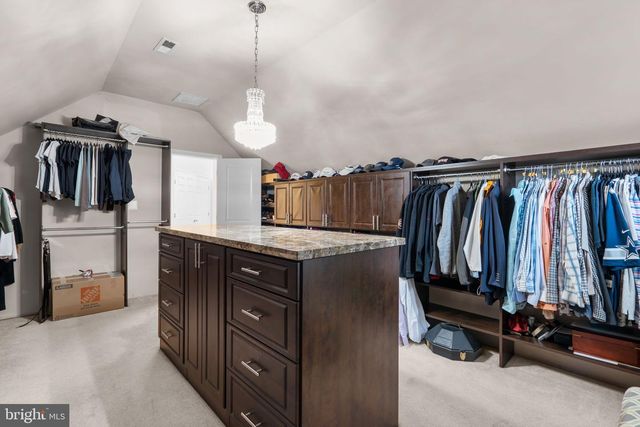 16503 LONEOAK PL, Hamilton, VA 20158