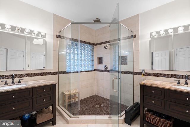 16503 LONEOAK PL, Hamilton, VA 20158