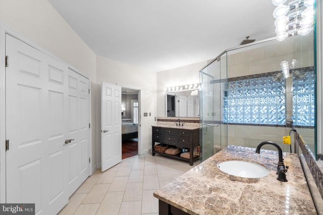 16503 LONEOAK PL, Hamilton, VA 20158