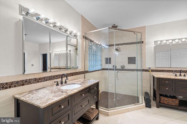 16503 LONEOAK PL, Hamilton, VA 20158