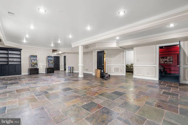 16503 LONEOAK PL, Hamilton, VA 20158