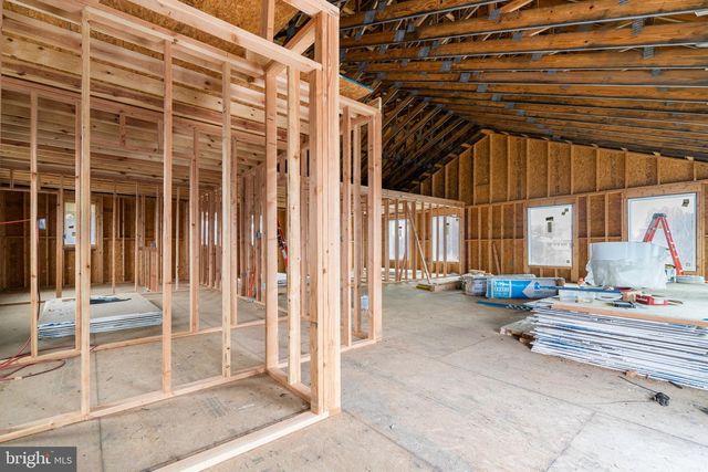 16503 LONEOAK PL, Hamilton, VA 20158